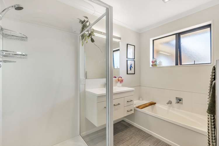 4 Ernest Place Brightwater_15