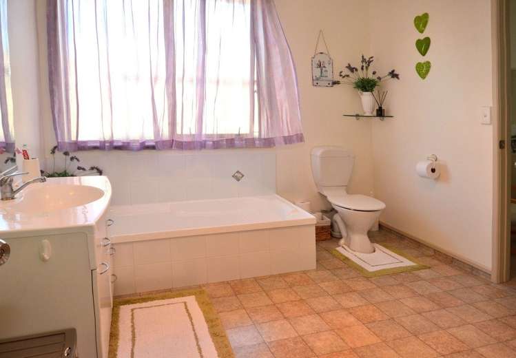 706 Gloucester Road Papamoa_14