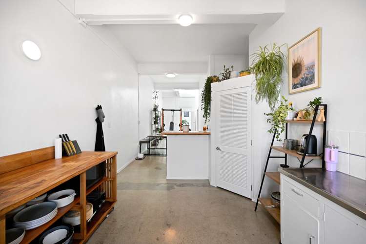 211A Victoria Street 10463_7