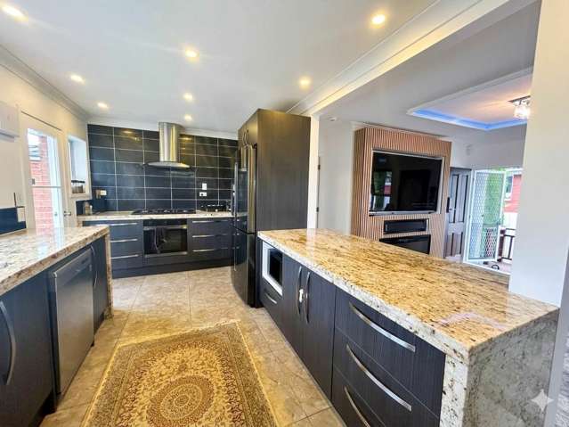2/56 Rawhiti Road One Tree Hill_4