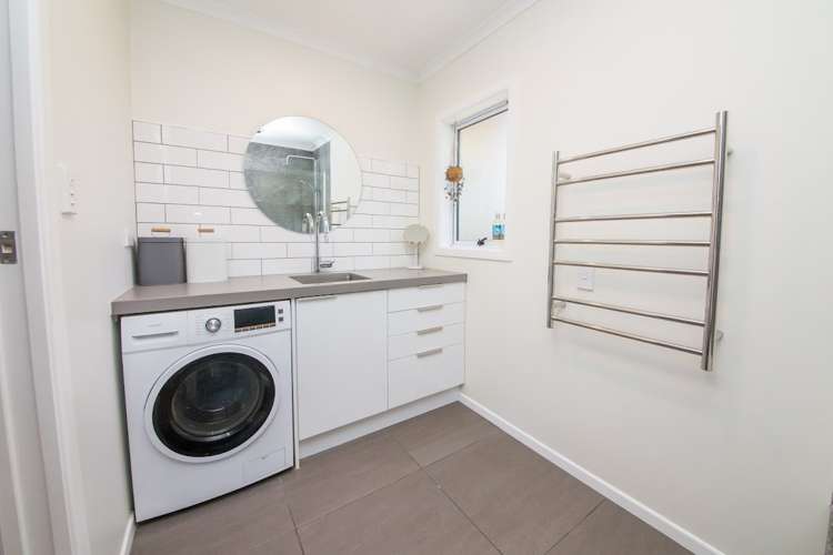 64 Middle Road Havelock North_14