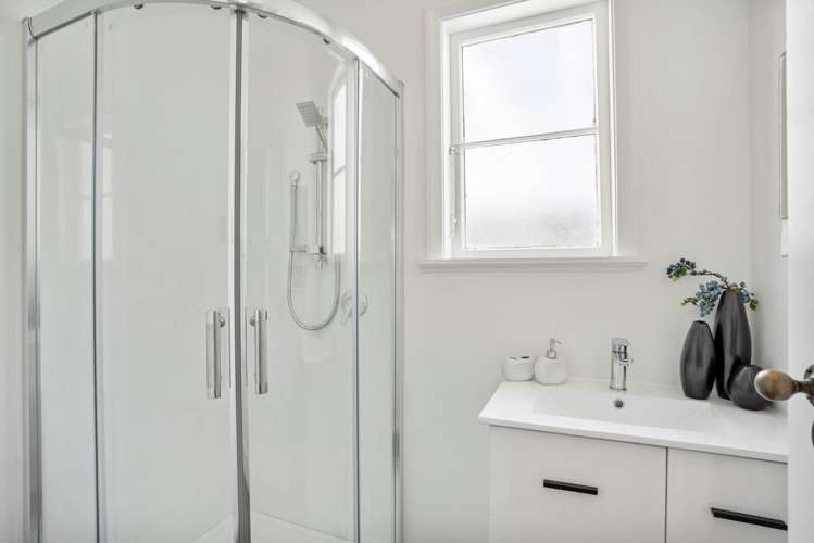 2091 Great North Road Avondale_11