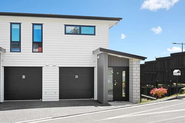 Modern and Freehold for Better Value