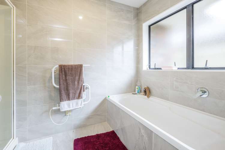 16 Trossach Place Wattle Downs_17