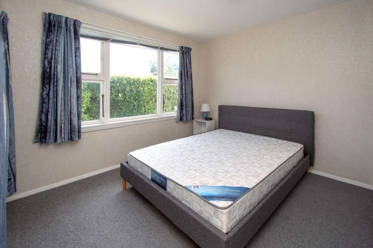 245 Breezes Road Aranui_8