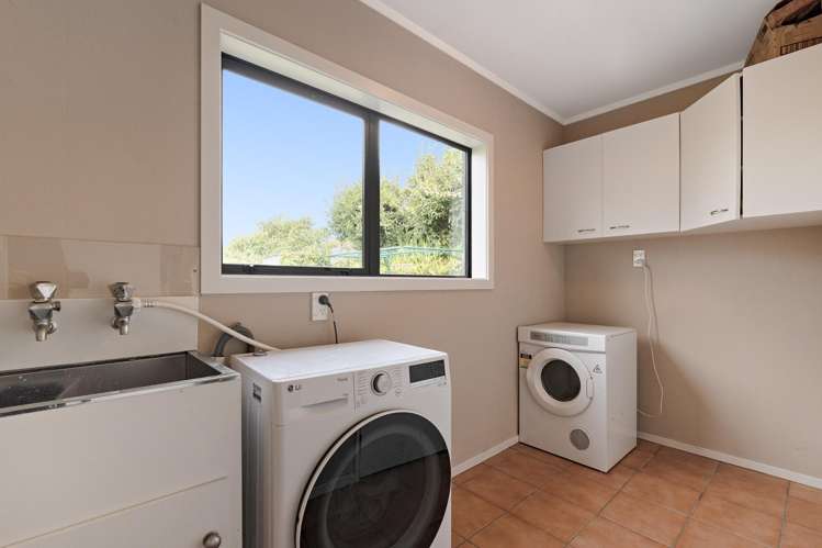 30 Manuwai Drive Matua_27