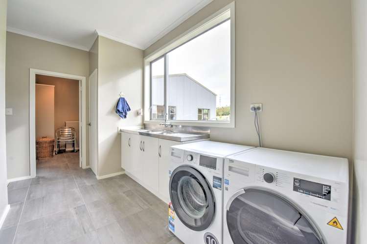 62 Bowmar Road Waimumu_25