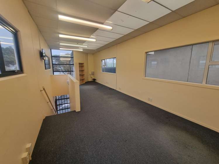 1/98 Main Road Tawa_5