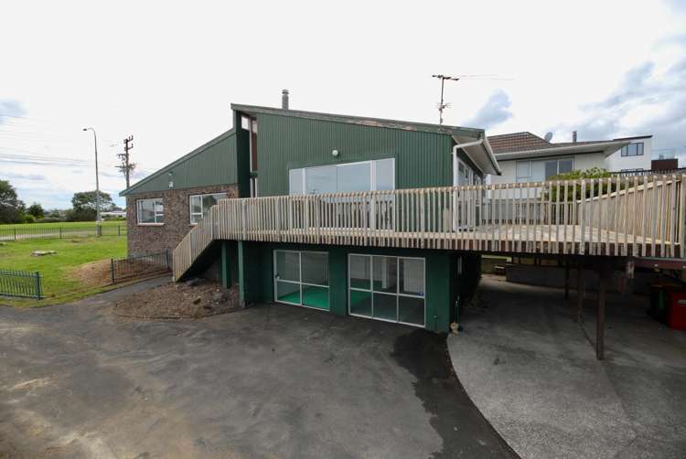 785 East Coast Road_0