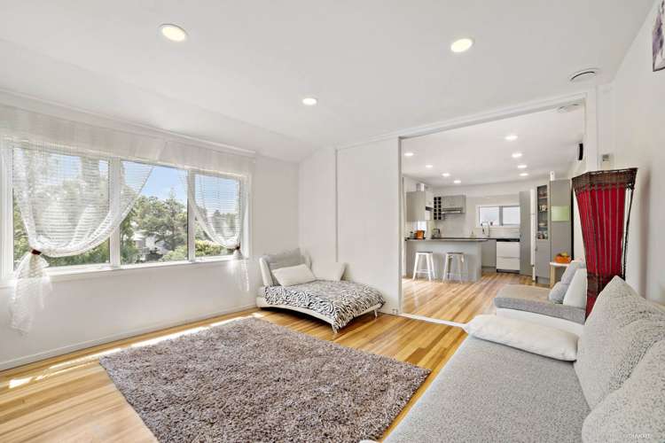 85 Taurus Crescent Beach Haven_7