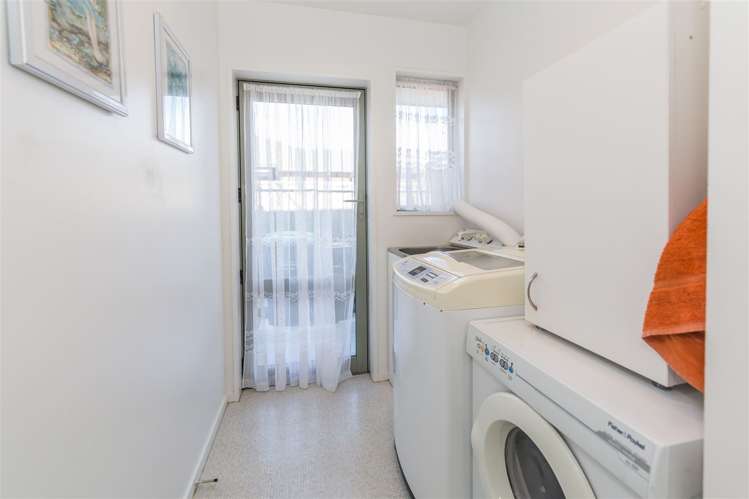 51 Durrell Way Rolleston_18