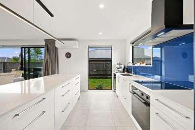4 Hawk Close_4