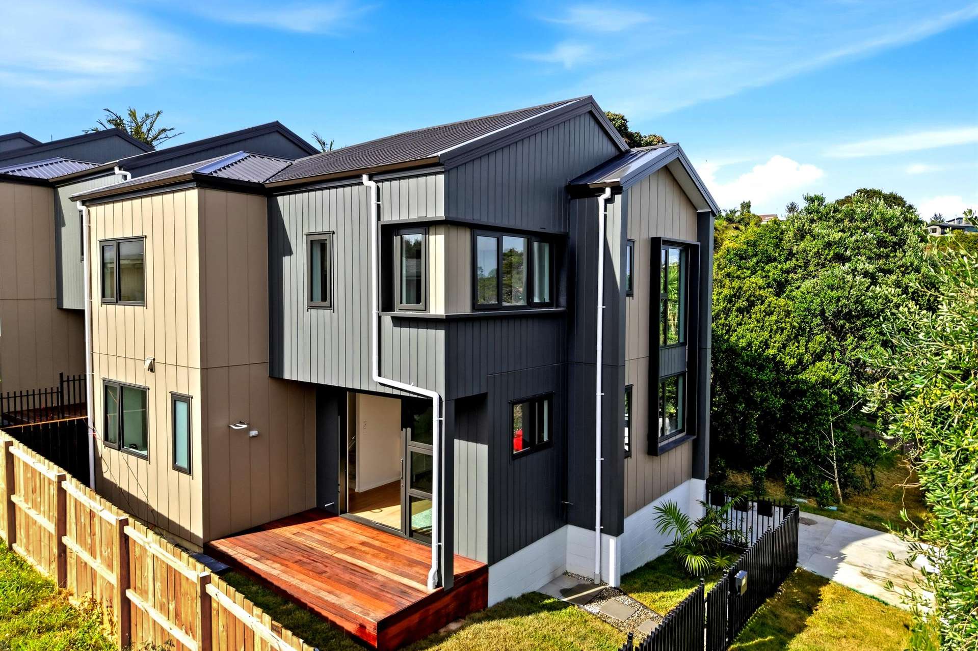 584 Beach Road Rothesay Bay_0