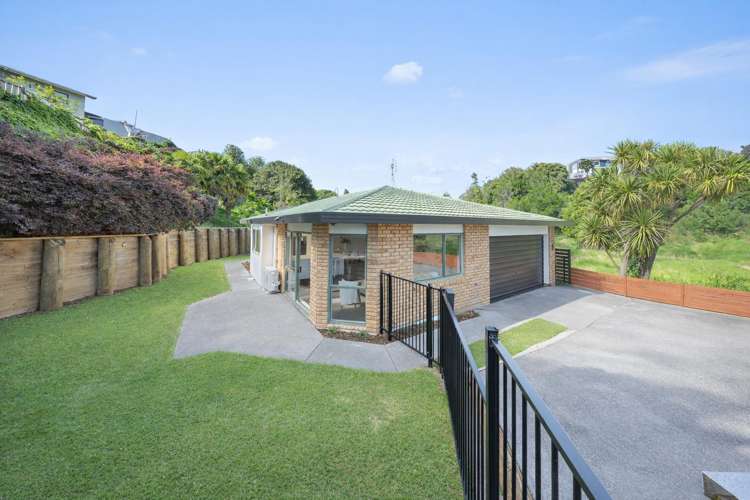 17 Baden Street Otumoetai_15