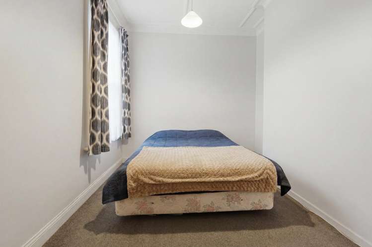 377 & 377A South Road Caversham_14