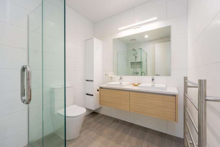 (410)202/3 Cavalli Road Long Bay_16