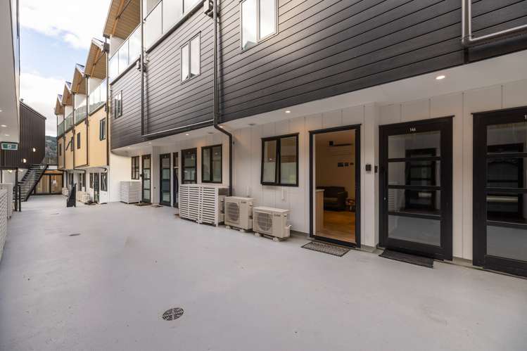 14b/135 Hallenstein Street Queenstown_9