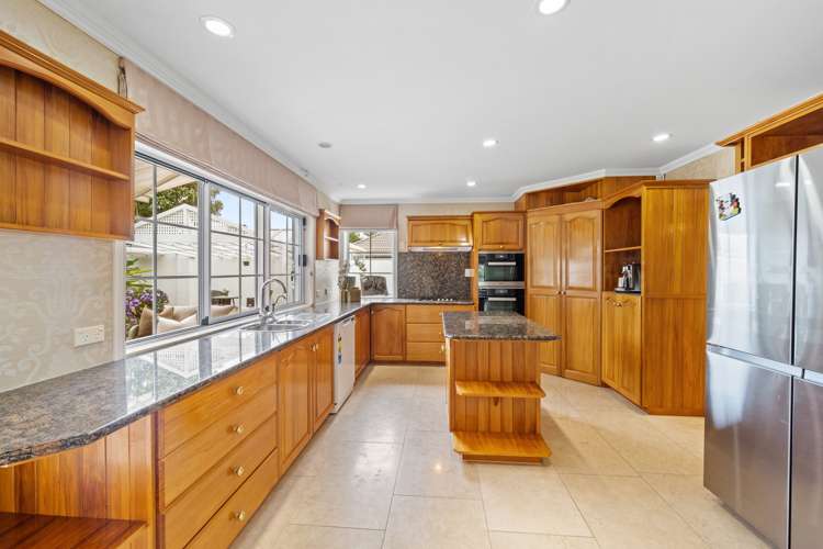 28 Manor Park Sunnyhills_17