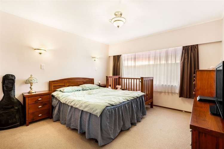 1/71 Royal View Road Te Atatu South_8