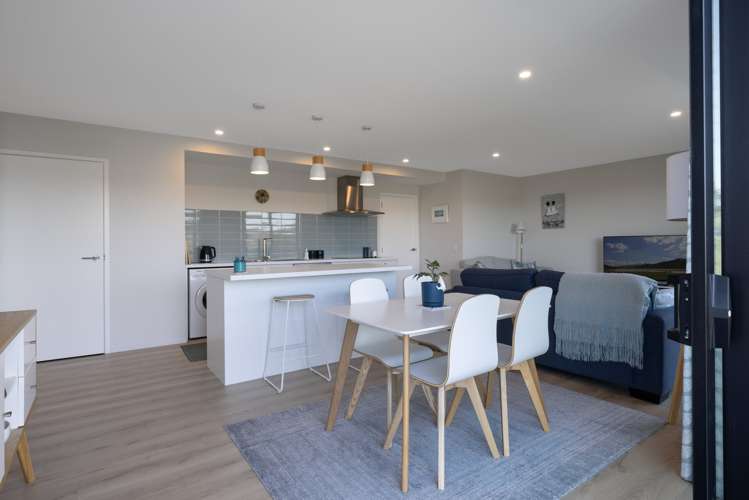 24 Eagleview Rise Welcome Bay_22