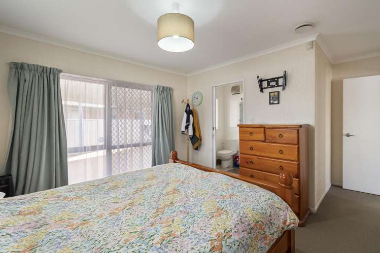 5 Lancewood Lane Roslyn_12