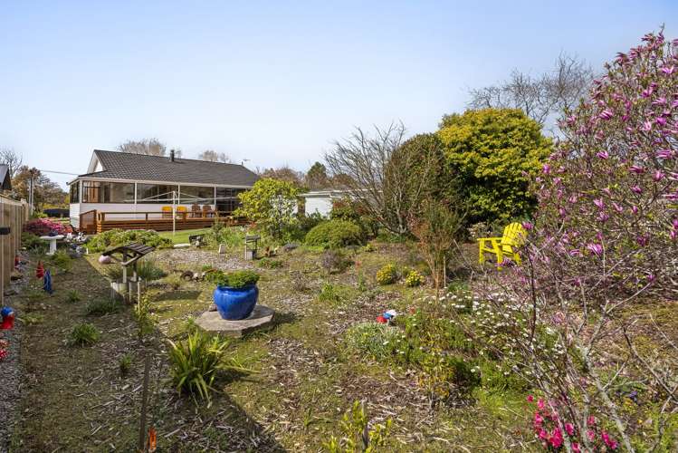 12 Dunn Street Egmont Village_25