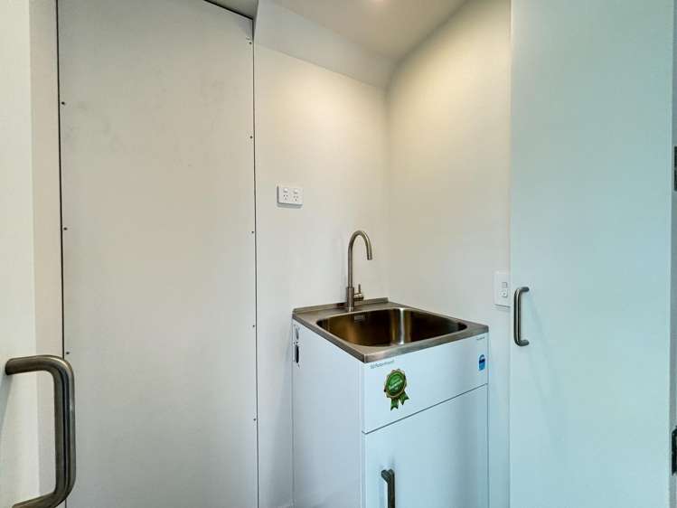 1/56 Waltham Road Sydenham_11