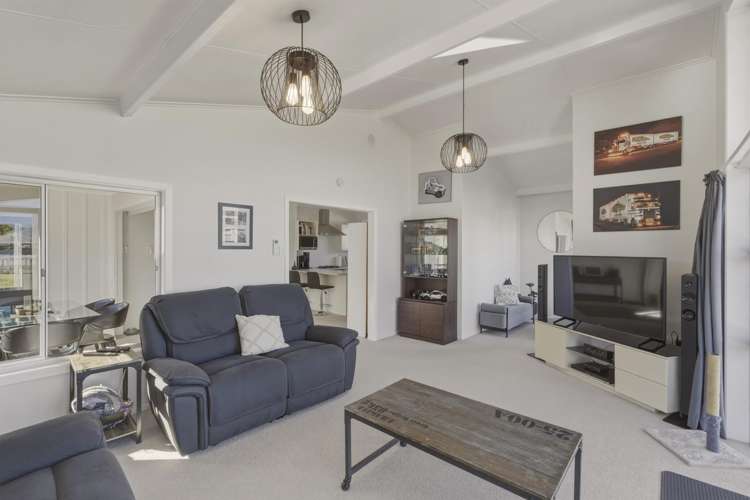 4A Blake Street Waitara_17