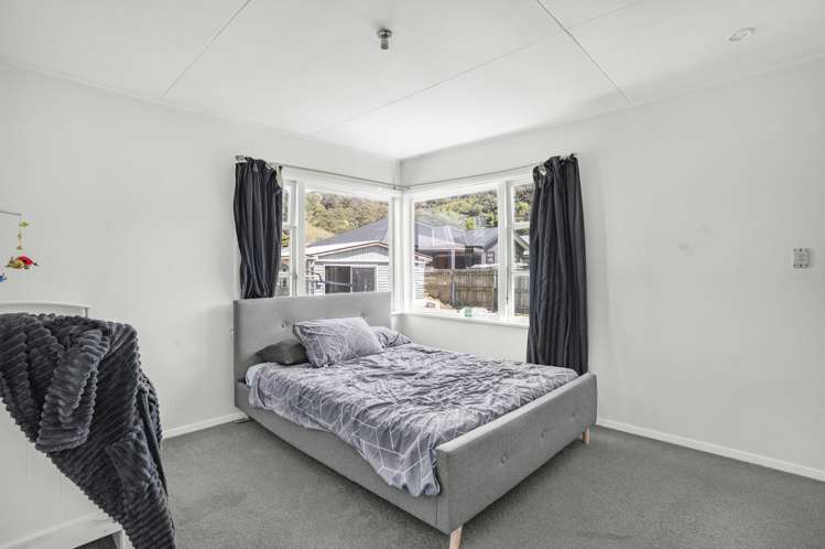 11 Westminster Road Wainuiomata_12