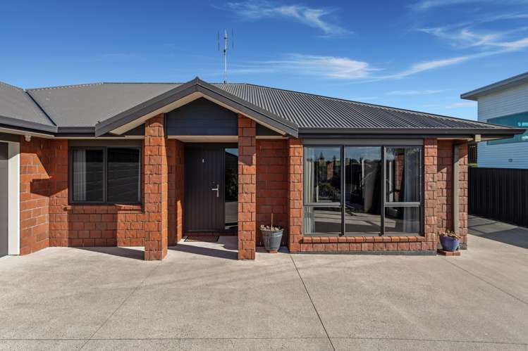 21 Omega Place Coastlands_16