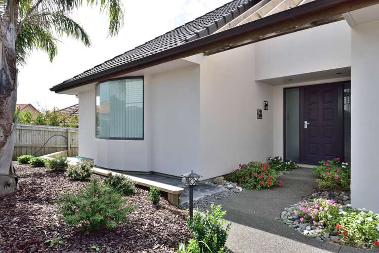 99 Alec Craig Way Gulf Harbour_3