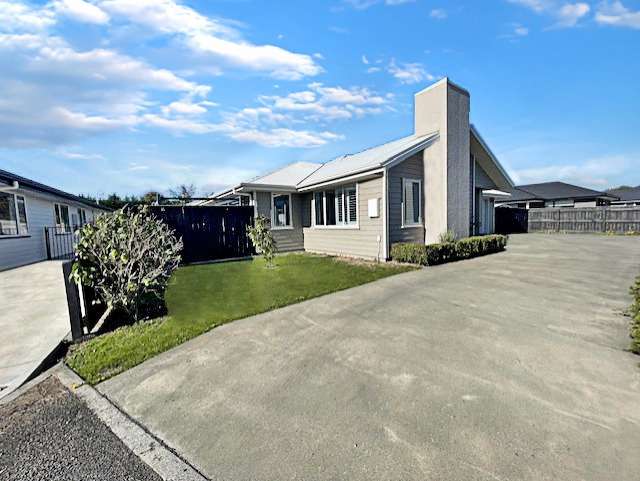 FEILDING - EXECUTIVE THREE BEDROOM HOME