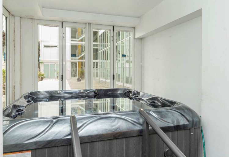 1115/10 Waterloo Quadrant Auckland Central_9