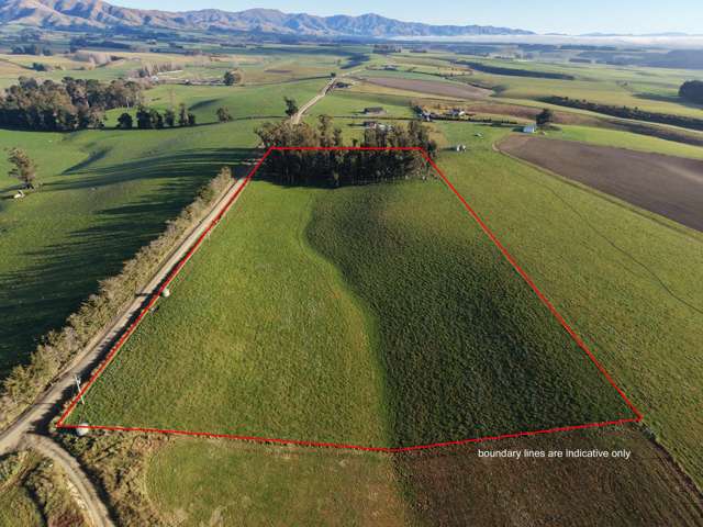 Lifestyle opportunity with stunning views