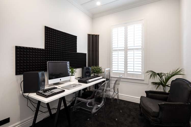 61 Rose Road Grey Lynn_16