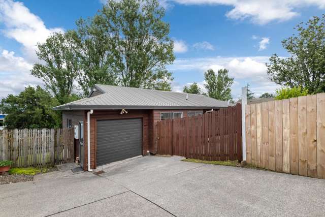 2/18 Altair Place Windsor Park_3