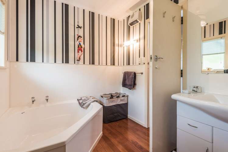 2 Hamlet Place Pukekohe_17