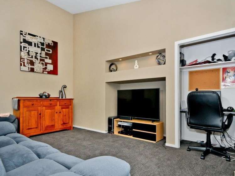 73 Wiltshire Drive Huntington_17