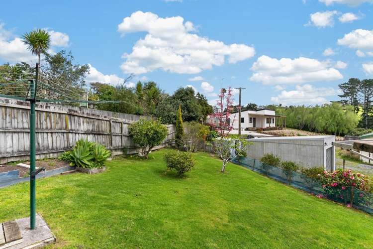 1 Whaka Street Maungaturoto_17