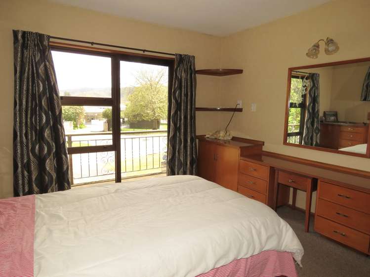 31 Victory Street Reefton_12