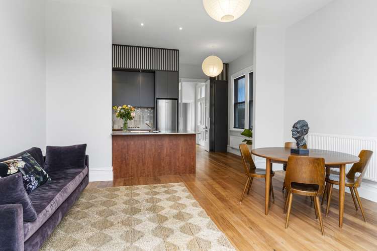 73 Mein Street Newtown_3