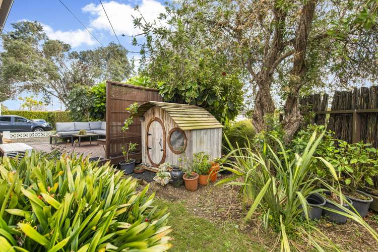 54 Wellesley Road Mangere Bridge_16