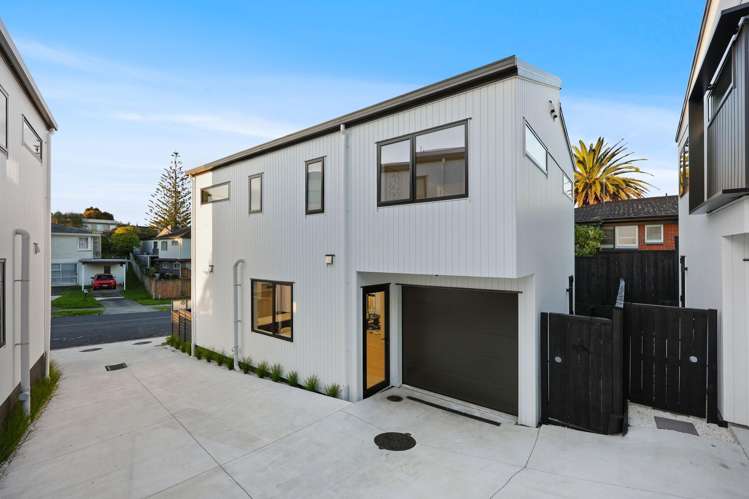13B Meadway Sunnyhills_2