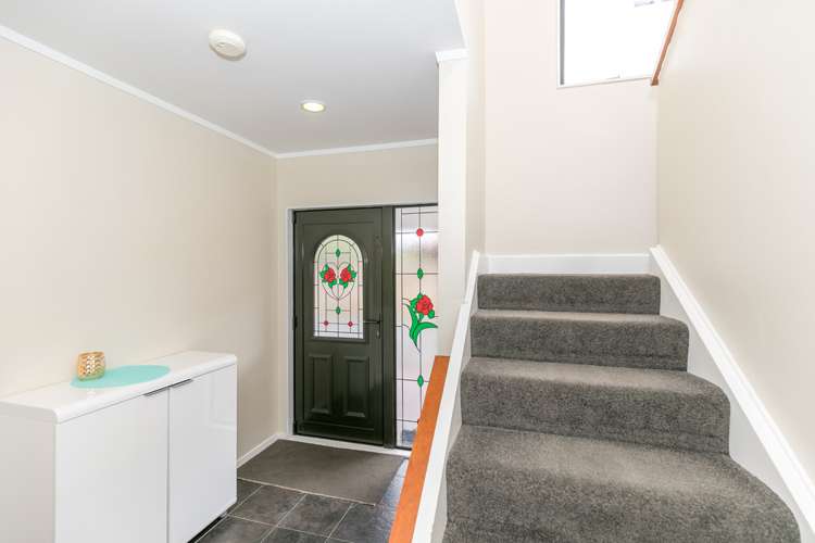 30 Lansdowne Crescent Glenview_13
