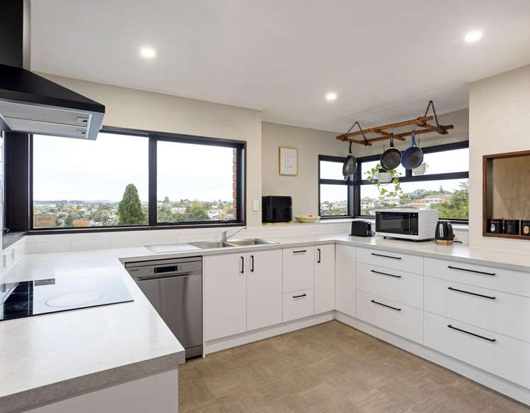 9 Stirling Place Dinsdale_4