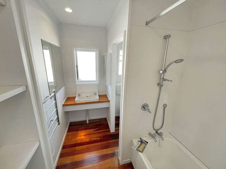 21 Drome View Place Beach Haven_11