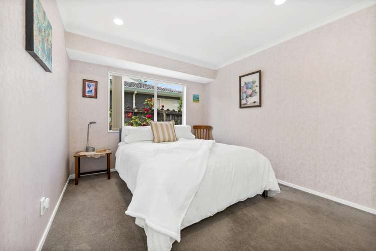 6 Bampton Rise Northpark_27