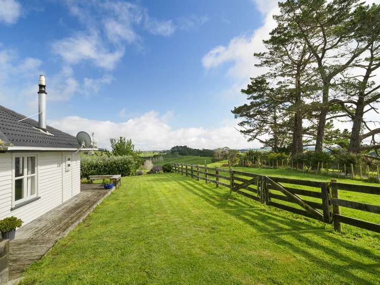 85 Heaven Road Wharehine_2