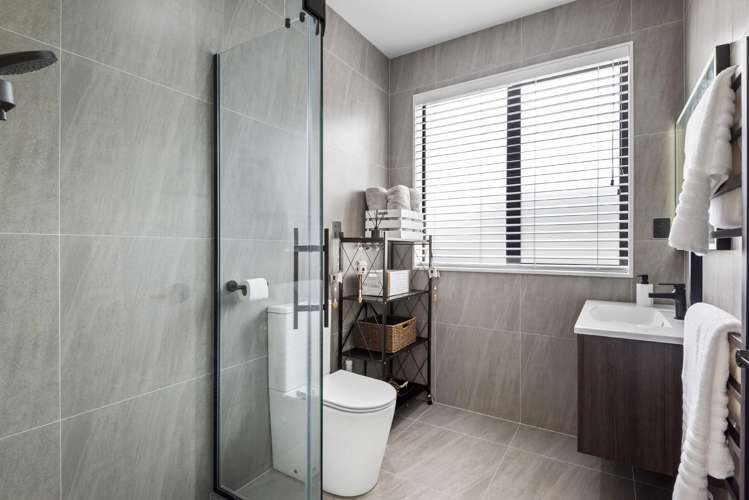 37 Matahae Crescent Milldale_21