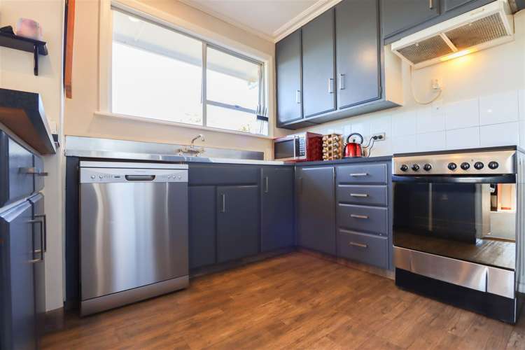 10 Eversley Street Waimataitai_5